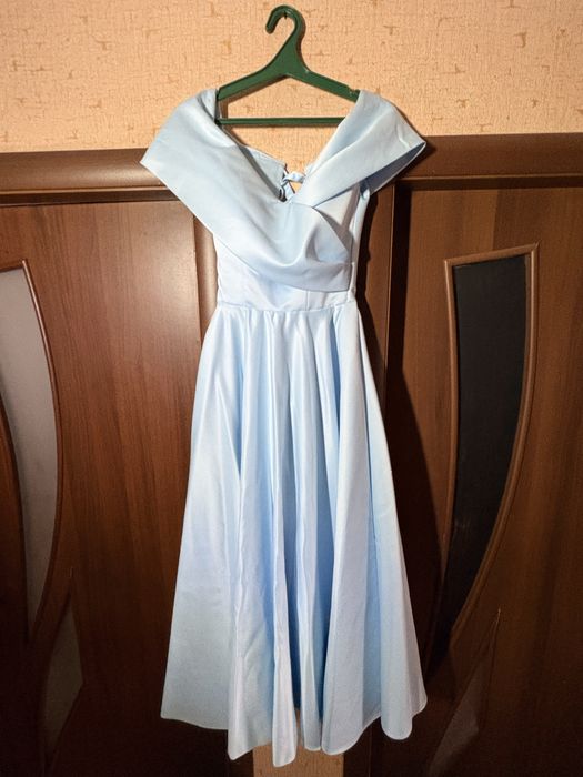 Вишукана сукня на випускний або весілля, небесно-блакитна (xs/s)