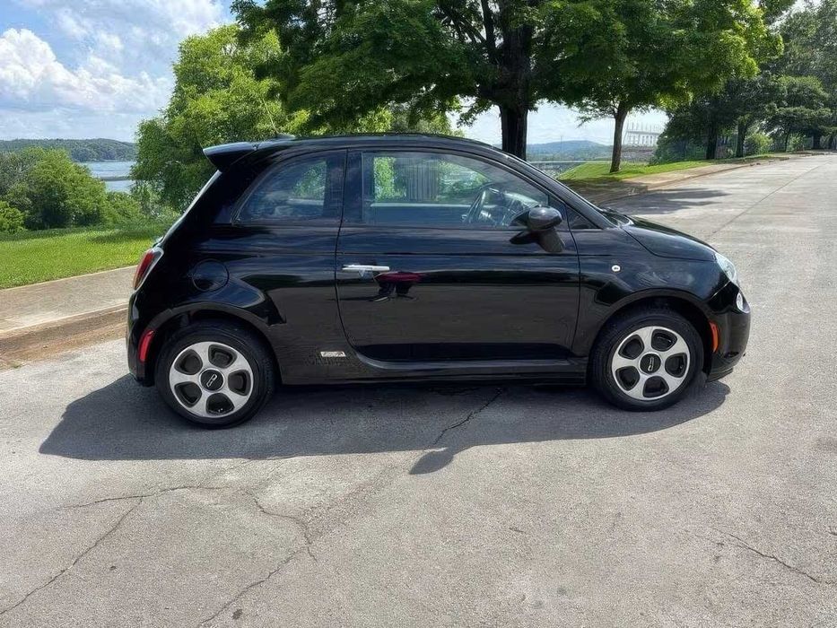 Fiat 500E      2017