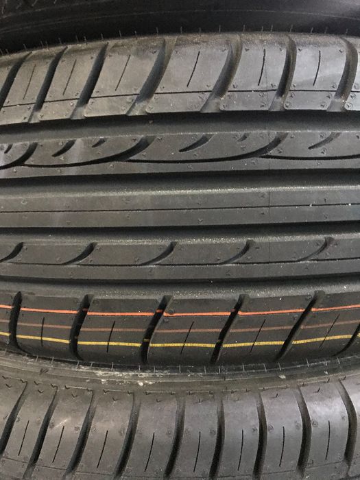 Opony Nowe 215 65 R16 Dunlop