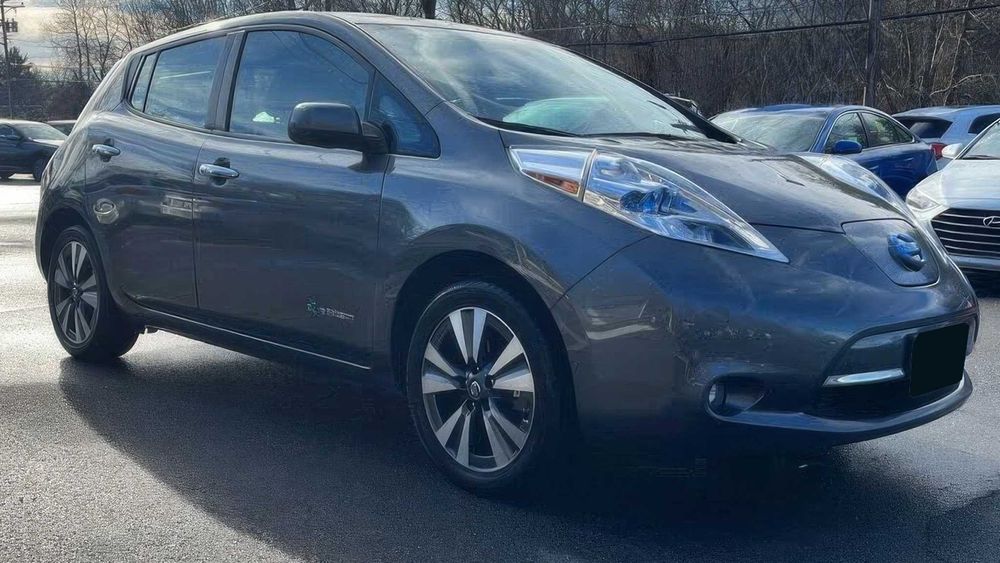 Nissan Leaf      2016