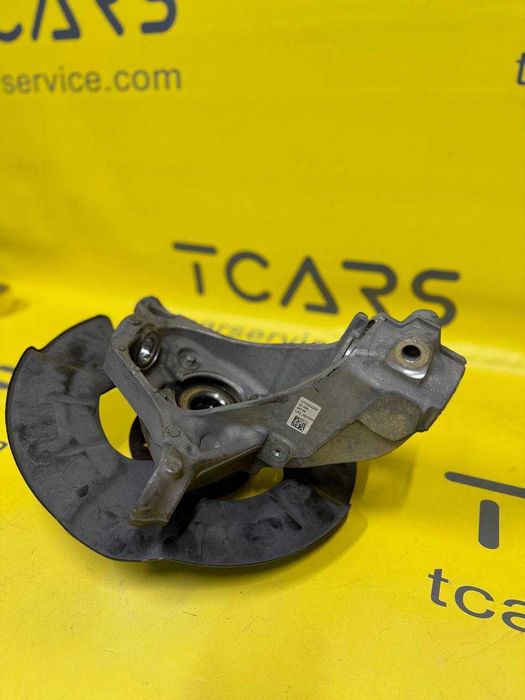 Запчастини на Mercedes Benz 2022 GLA 35 AMG Кулак поворотний передній