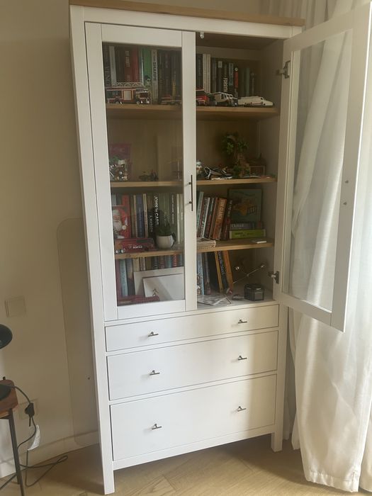 Estante/vitrine Hemnes Ikea altura 197cm
