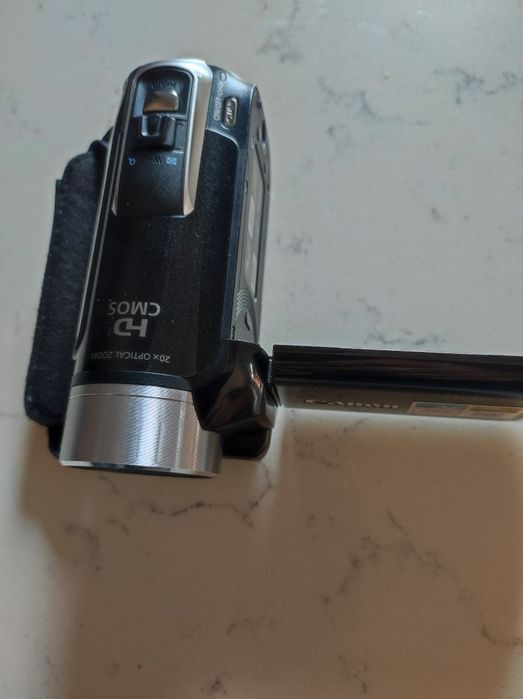 Câmara de filmar Canon Leiria HF R17 c/tripé