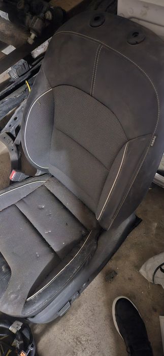 Продам сидіння на Киа Ниро электро 2021року