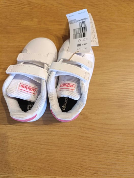 Adidas criança, nunca usadas