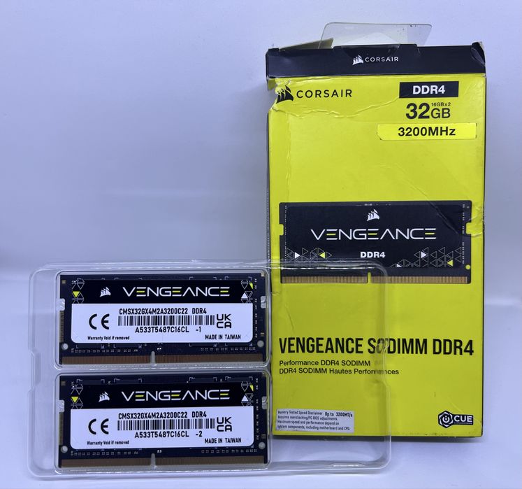 Пам'ять для ноутбуків Corsair 32 GB (2X16GB) DDR4 3200 MHz Vengeance