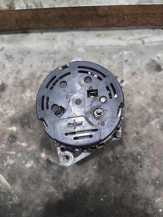 Продам генератор ваз2110