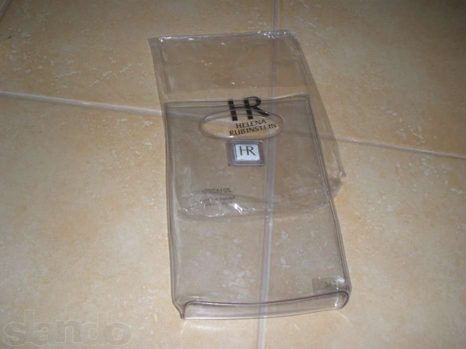 Брендовая косметичка