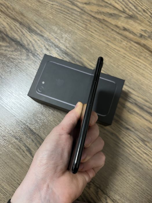 iPhone 7 Black 256GB — без ремонтов / Отличное состояние / Батарея 76%