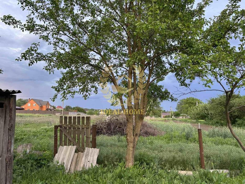 Продам частину будинку в смт Гребінки