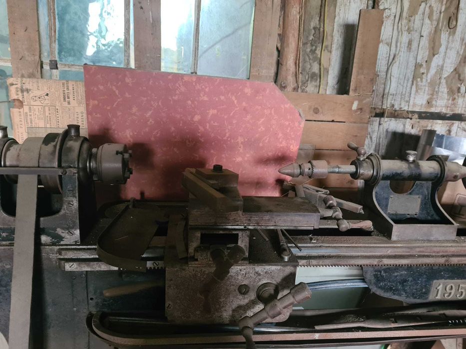 Torno antigo manual