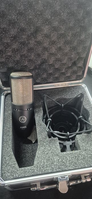 Мікрофон AKG P220 + кабель