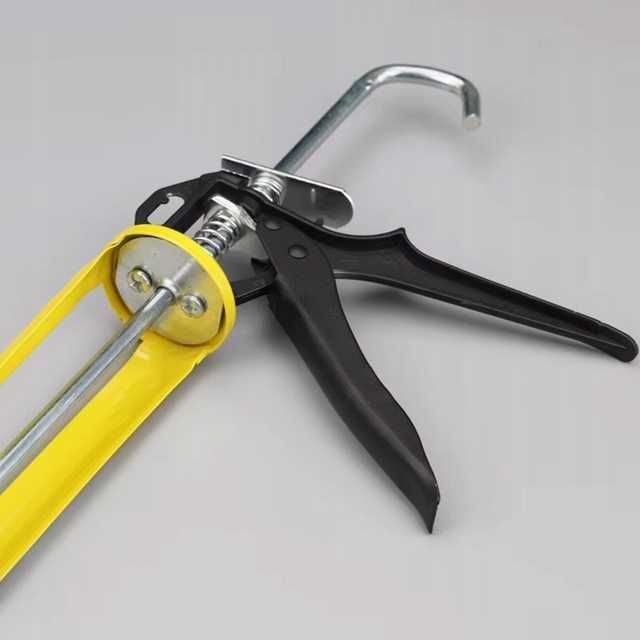 Wyciskacz pistolet do silikonu kleju fug akrylu gęstych mas lekki