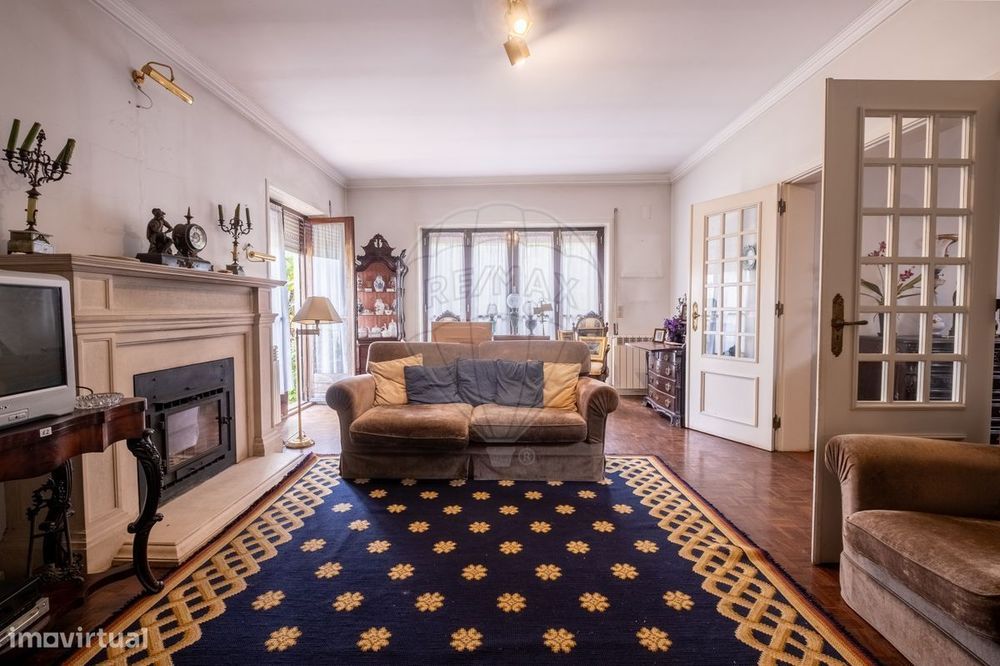 Moradia T6 para venda