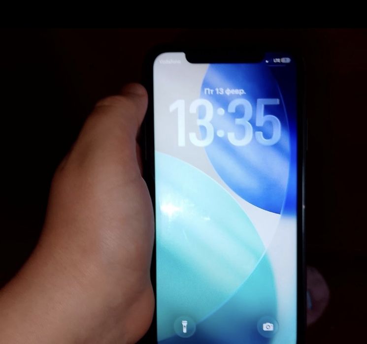 Продам Iphone 11 64 gb 77 акб