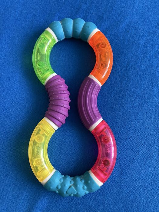 Zabawka gryzak dla dziecka