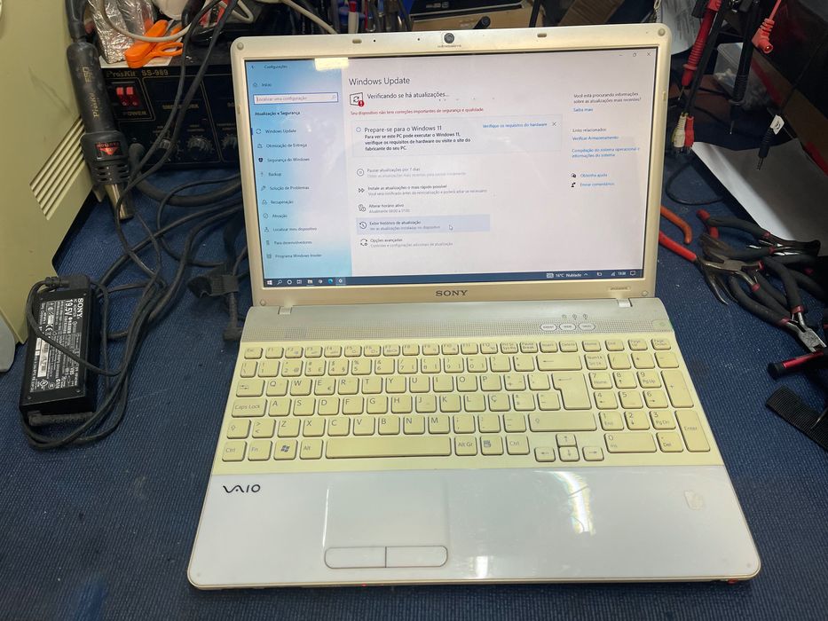 Sony vaio 15.6 i3 M350