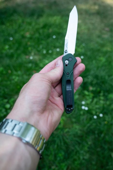 Продам Benchmade 0940 Osborne