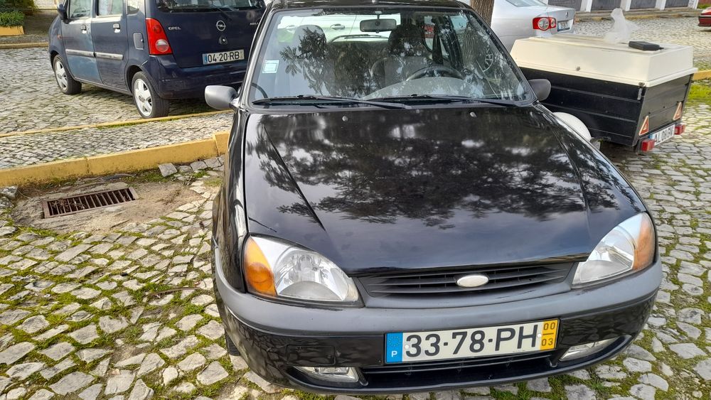 Carro  Ford fiesta ano  2000