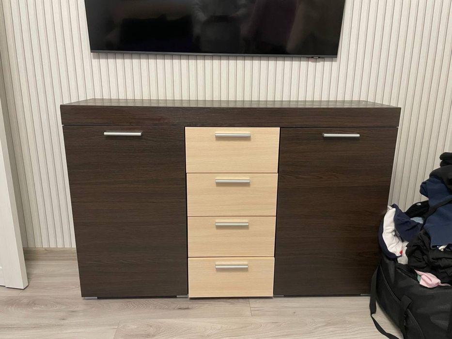 Комод у спільню/вітальню