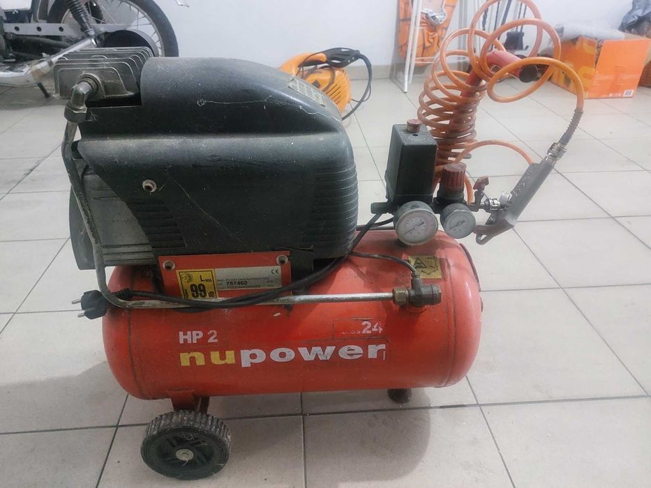 Compressor Elétrico 24 litros + Kit acessórios Nutool