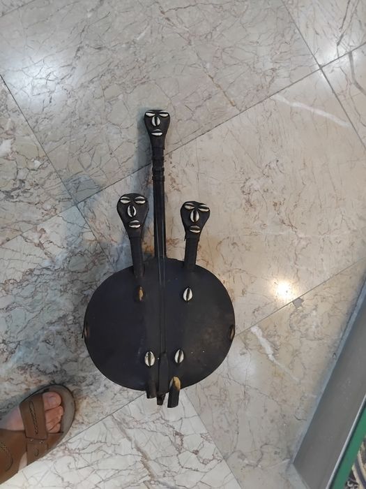 Instrumento antigo de África