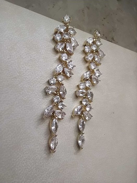 Kolczyki ślubne z kryształkami złote