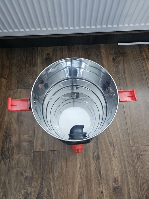 Пилосос Graphite 1500 Вт