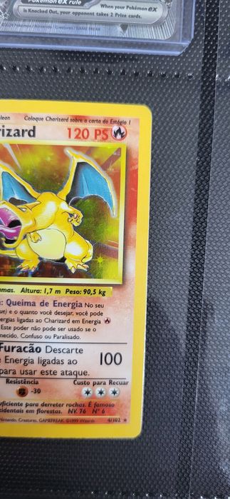 carta pokémon Charizard holo base set 4/102