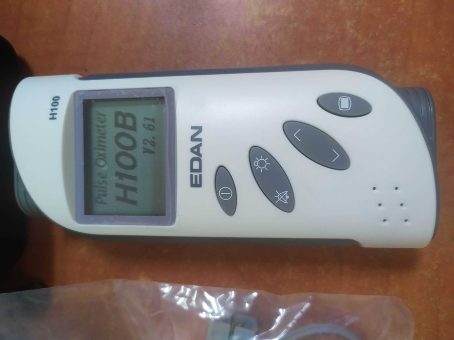Pulsoksymetr EDAN H100B - pomiar wartości SpO2 oraz pulsu