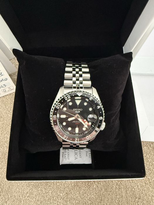 Watch Seiko 5 Sports Automatic GMT