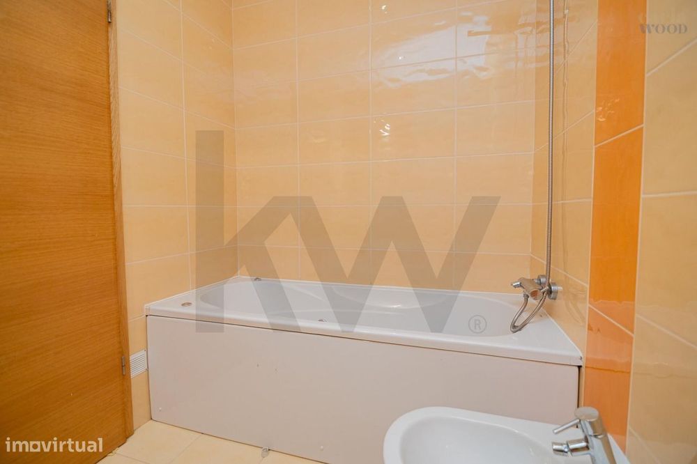 Um fantástico apartamento t2 de rés do chão, com terraço e logradouro