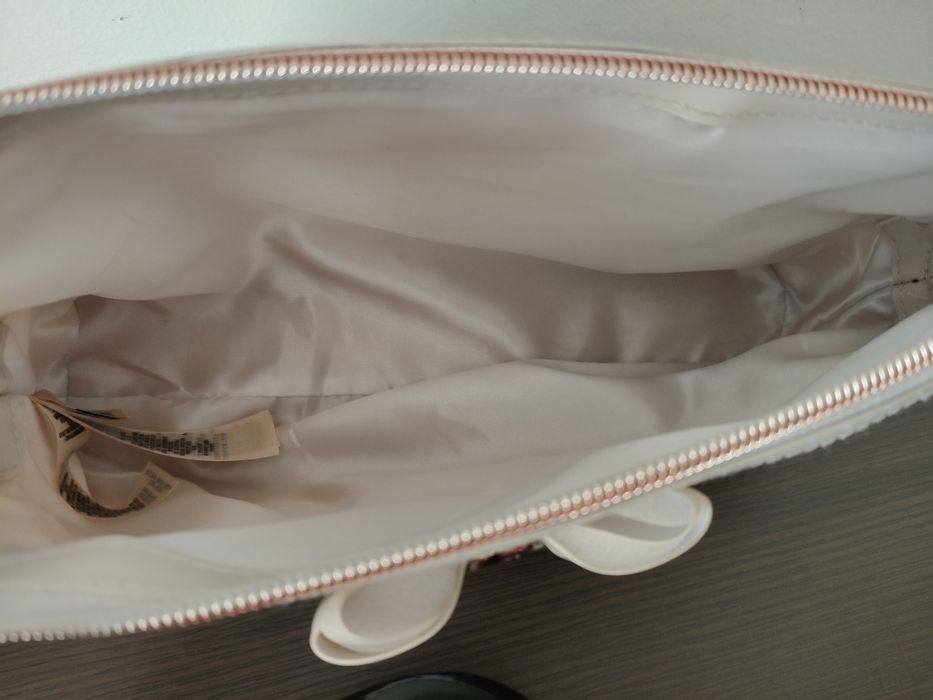 Ted Baker kosmetyczka Abbie Curved Bow