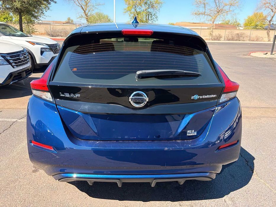 Nissan LEAF      2019