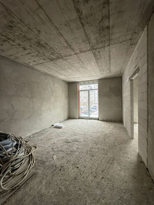 Продається 2-кімнатна квартира в новобудові.