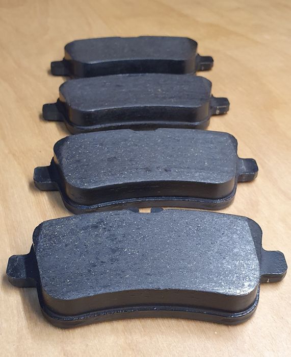 Travagem traseira Mercedes cla 45 amg