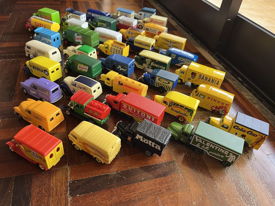 Coleção ‘Camiões Históricos’ Completa - Miniaturas 1/43 Altaya / Corgi