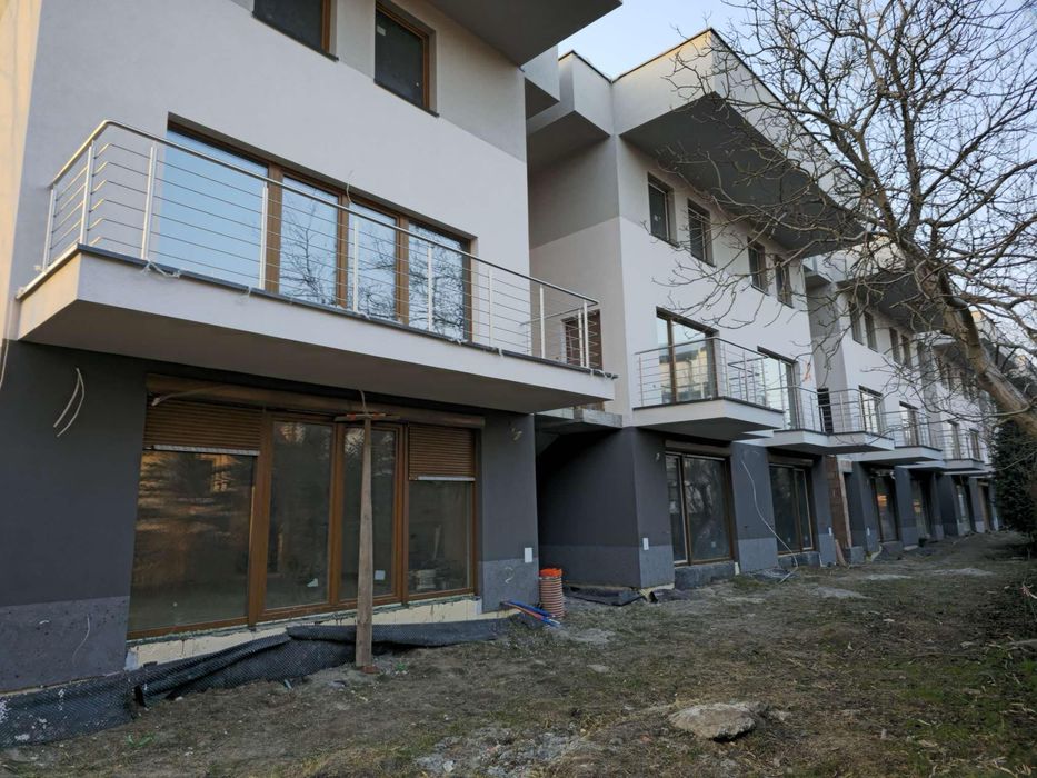 Balustrady zabezpieczenia okienne nierdzewne