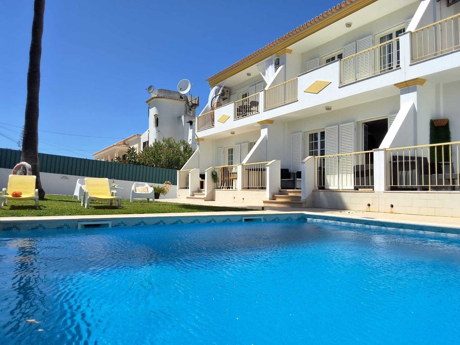 Villa p/ Ferias 4 quartos, piscina e proximo das praias -Albufeira