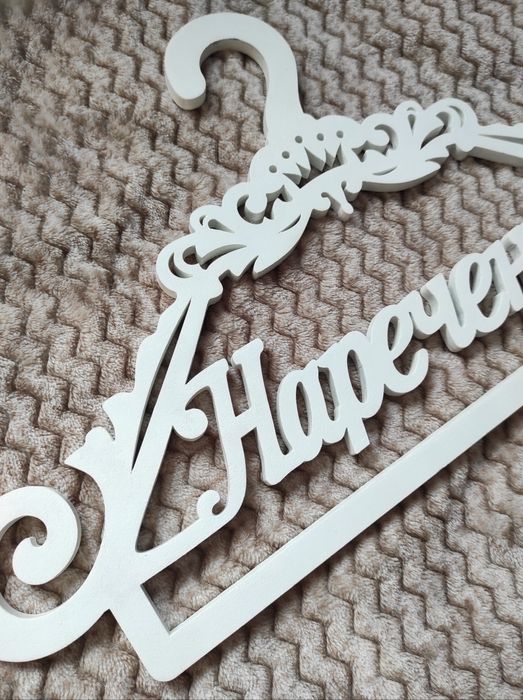 Вішалки наречена та наречений