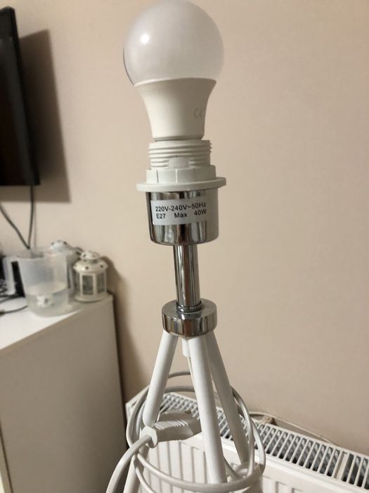 Lampa podlogowa stojaca