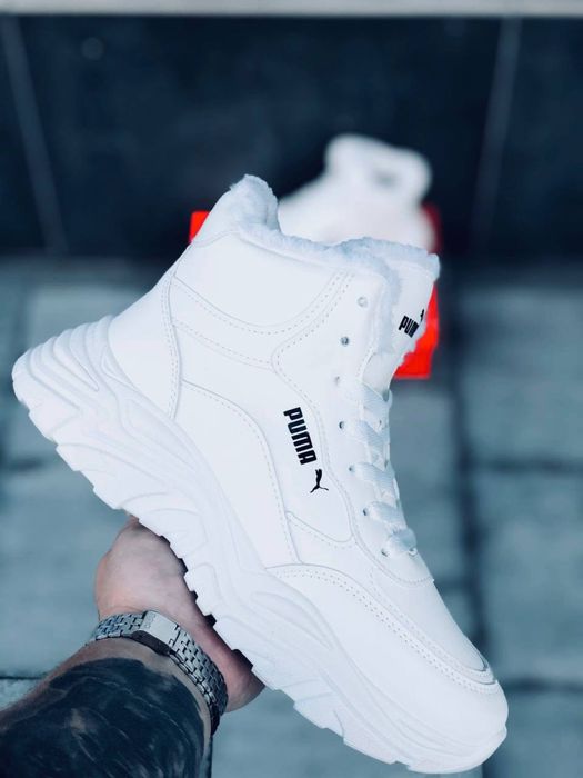 Размер 36,37,8,39 Распродажа зимние кожаные кроссовки Пума зимові кросівки Puma Снежно - белые кроссовки зимние Puma. успей до зимы -70% Кросовки Пума