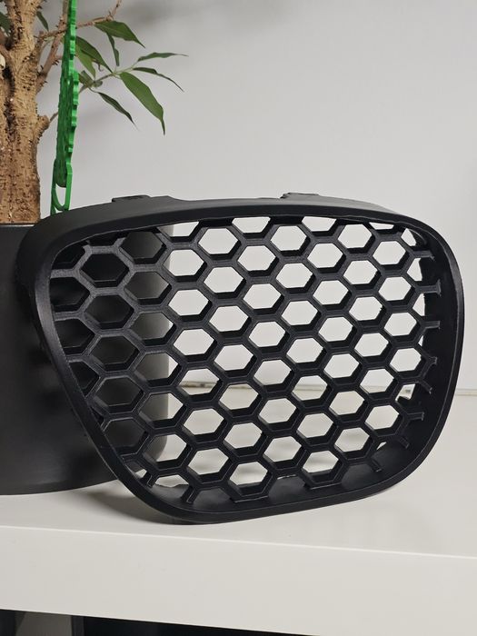 Grelha frontal Ibiza 6L