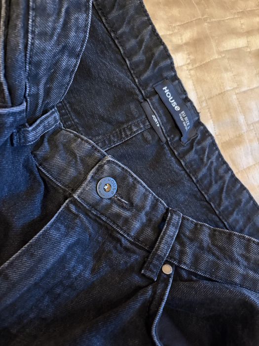 Świetne młodzieżowe spodnie denim, r. 31