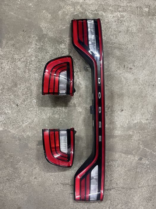 Ліхтар, люстра Dodge Durango