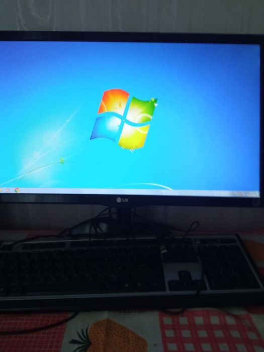 Комп'ютер стаціонарний