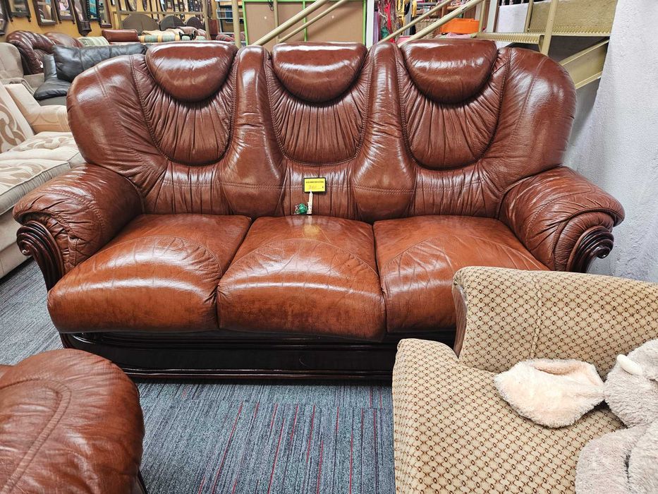Sofá cama em pele - óptimo estado geral