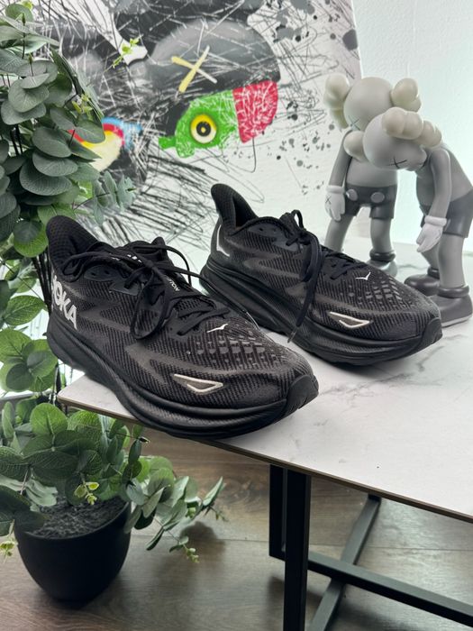 Кросівки Hoka Clifton 9 48 розмір Е7775