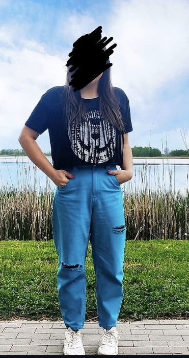 Spodnie jeansowe niebieskie Bershka balloon L 100 % bawełna z dziurami
