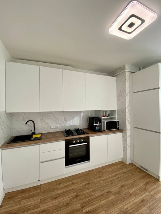 Однокімнатна гарна, затишна квартира!